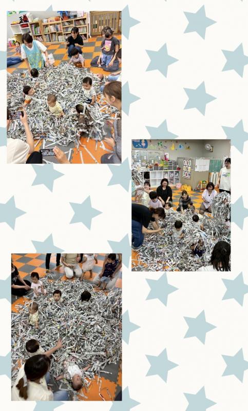 新聞紙にうもれている写真