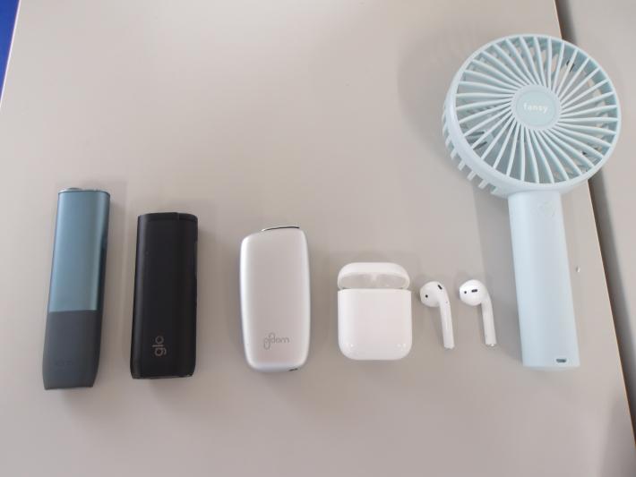 電池が外せない電化製品の一例